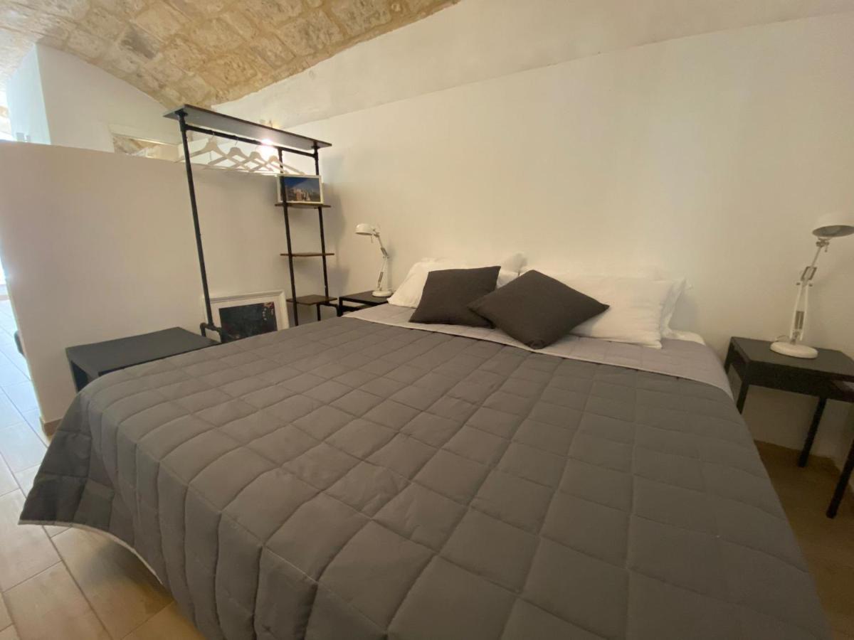 Bari Landlord 31- Old Town Apartment Buitenkant foto
